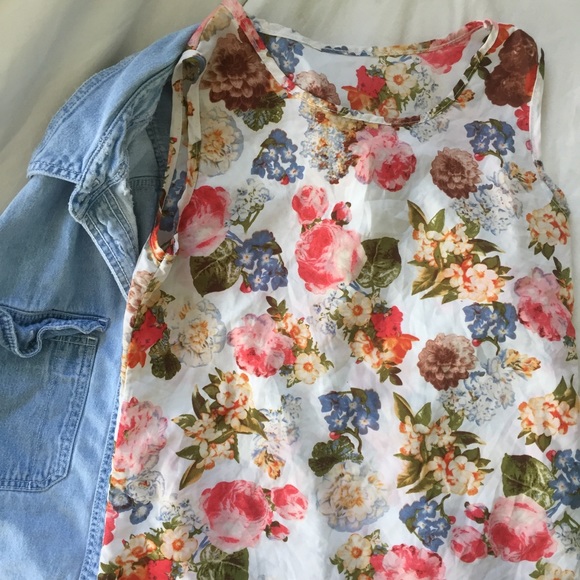 Floral silk/sheer tank top - Picture 4 of 6
